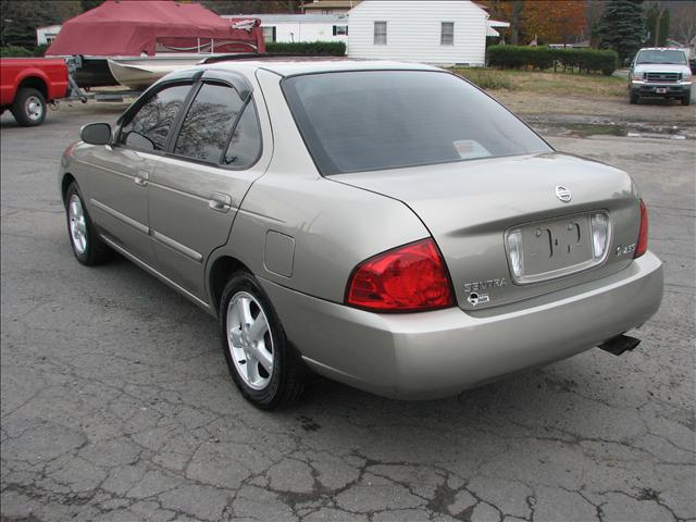 2004 Nissan Sentra Crew Cab Standard Box 4-wheel Drive Denali