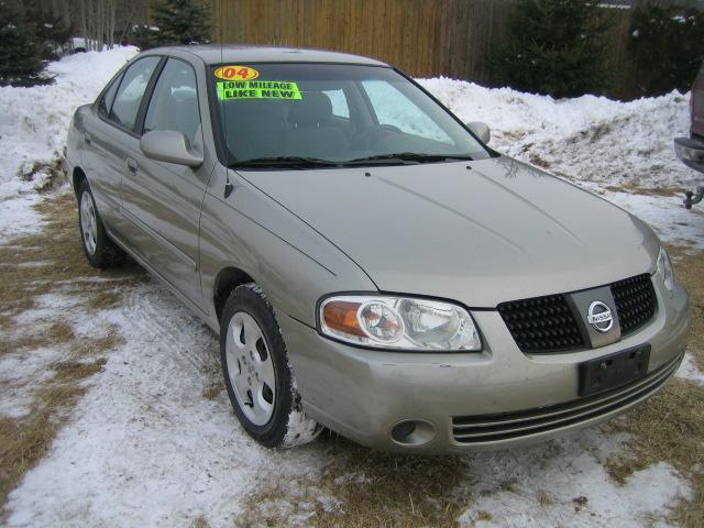 2004 Nissan Sentra E43