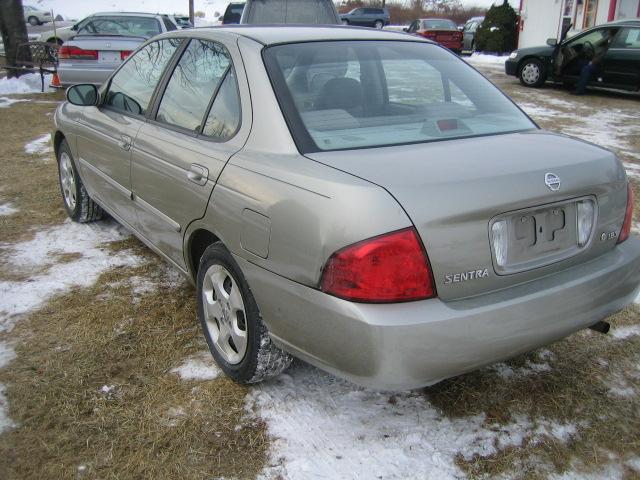 2004 Nissan Sentra E43