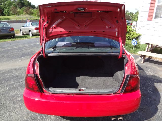 2004 Nissan Sentra 6MT Sport REAR Steer