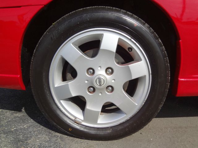 2004 Nissan Sentra 6MT Sport REAR Steer