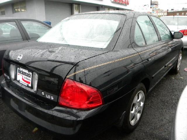 2004 Nissan Sentra FWD 4dr SEL