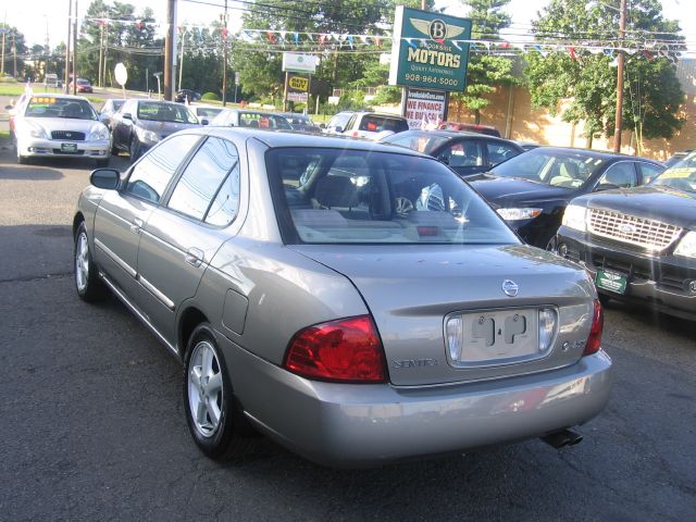 2004 Nissan Sentra Pickupslt Quad Cab SWB 4WD 4x4 Truck