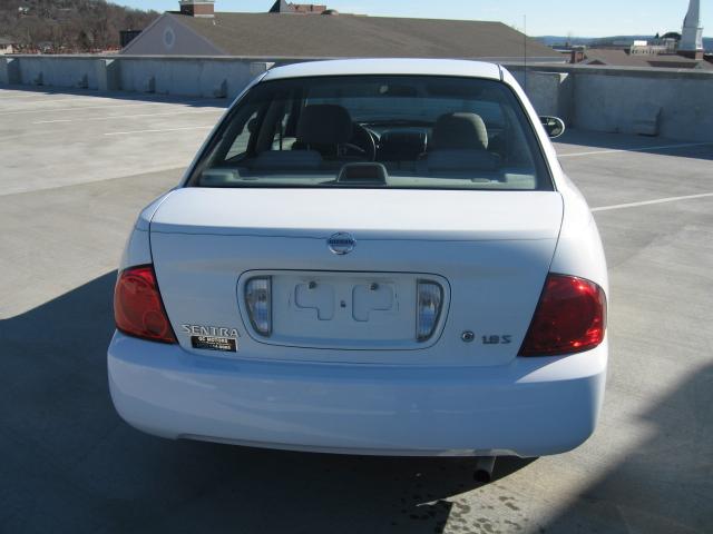 2004 Nissan Sentra E43