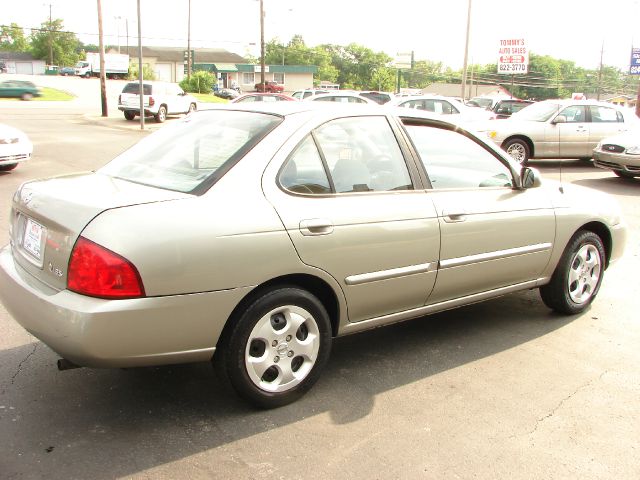 2004 Nissan Sentra E43