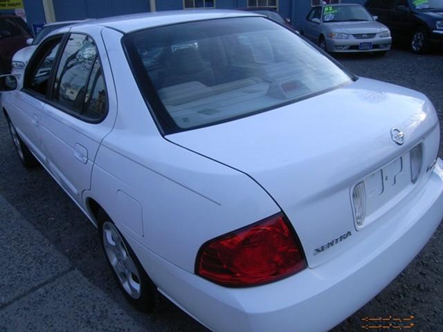 2004 Nissan Sentra Crew Cab Standard Box 2-wheel Drive SLE