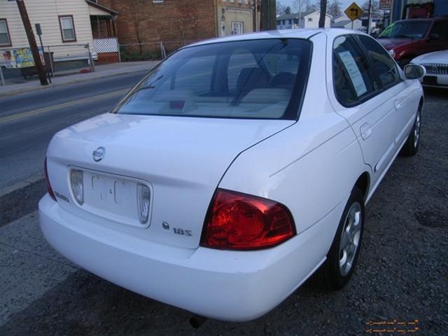 2004 Nissan Sentra Crew Cab Standard Box 2-wheel Drive SLE