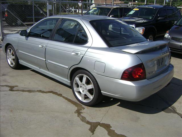 2004 Nissan Sentra FWD 4dr SEL