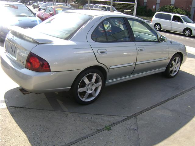 2004 Nissan Sentra FWD 4dr SEL