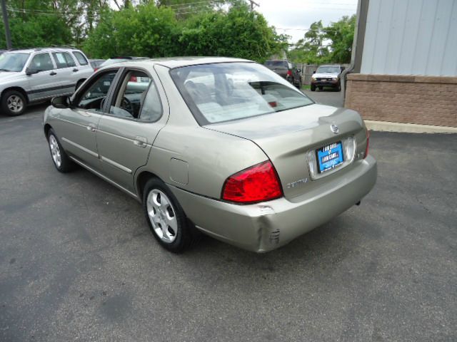 2005 Nissan Sentra E43