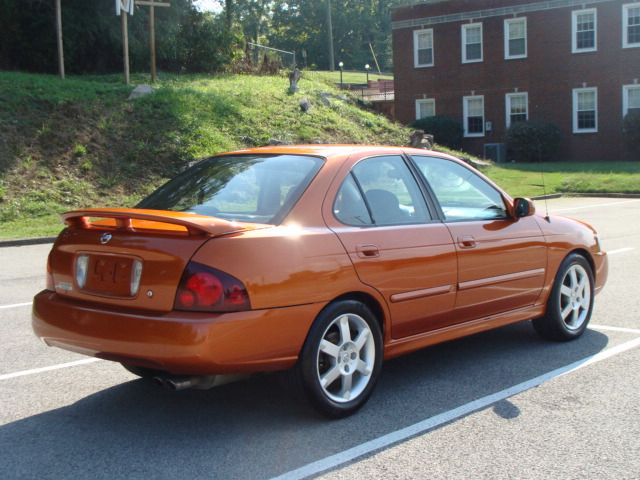 2005 Nissan Sentra Crew Cab Standard Box 4-wheel Drive SLE