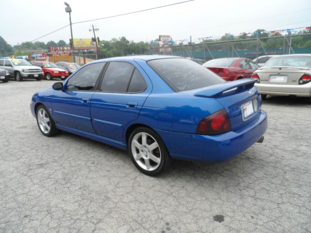 2005 Nissan Sentra Crew Cab Standard Box 4-wheel Drive SLE