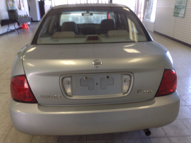 2005 Nissan Sentra E43