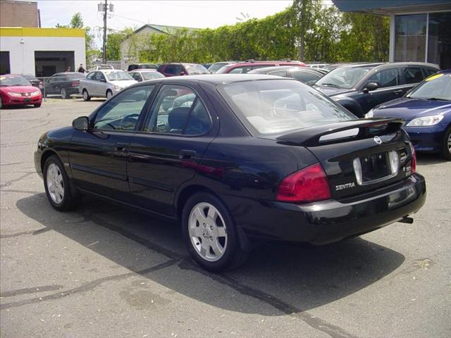 2005 Nissan Sentra 2007 Suzuki Convenience