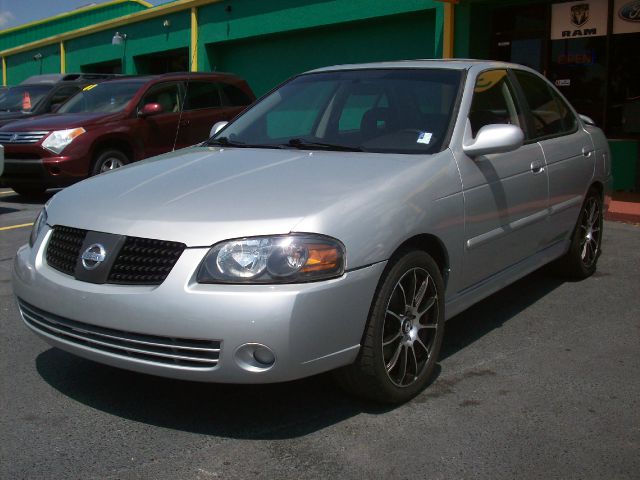 2005 Nissan Sentra Ford F250 FX4 Lariat