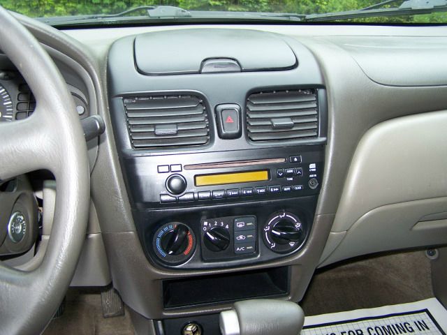 2005 Nissan Sentra E43