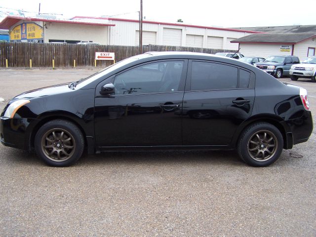 2008 Nissan Sentra 4matic 4dr 3.5L AWD SUV