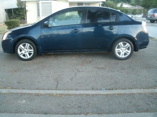 2009 Nissan Sentra 4matic 4dr 3.5L AWD SUV