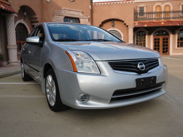 2010 Nissan Sentra Supercrew FX4 Offrd 4X4