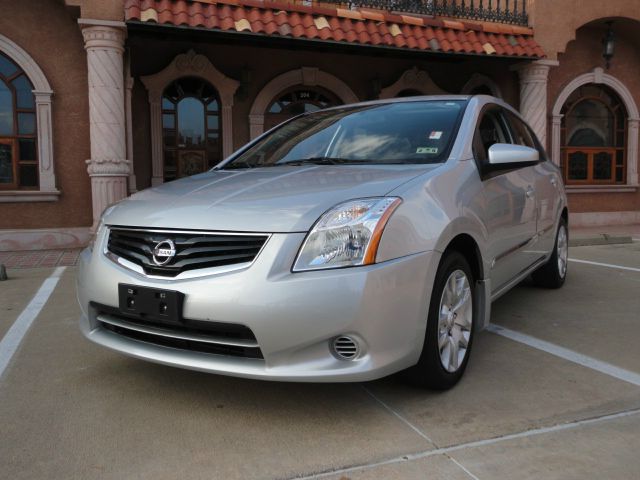 2010 Nissan Sentra Supercrew FX4 Offrd 4X4