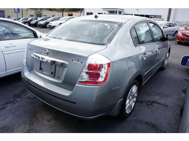 2010 Nissan Sentra 4matic 4dr 3.5L AWD SUV