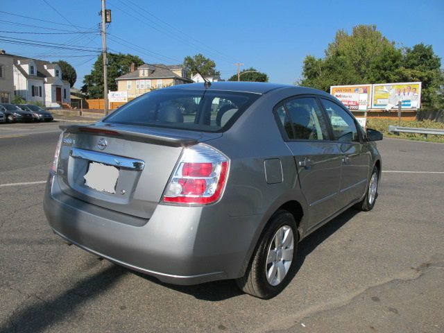 2012 Nissan Sentra 4matic 4dr 3.5L AWD SUV