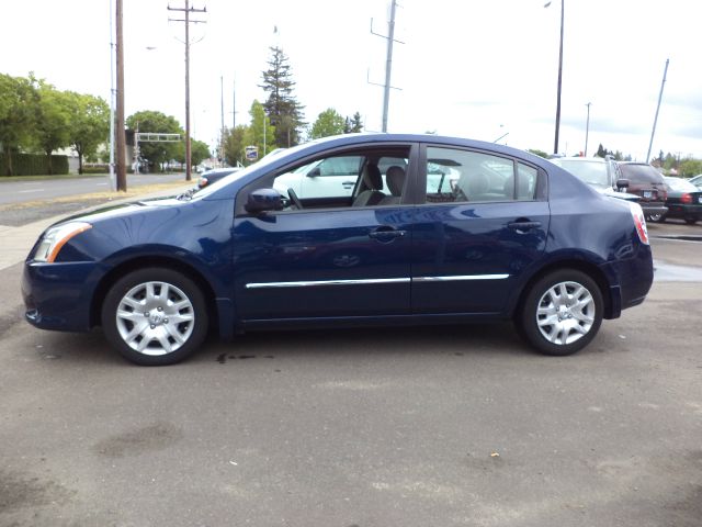 2012 Nissan Sentra 4matic 4dr 3.5L AWD SUV