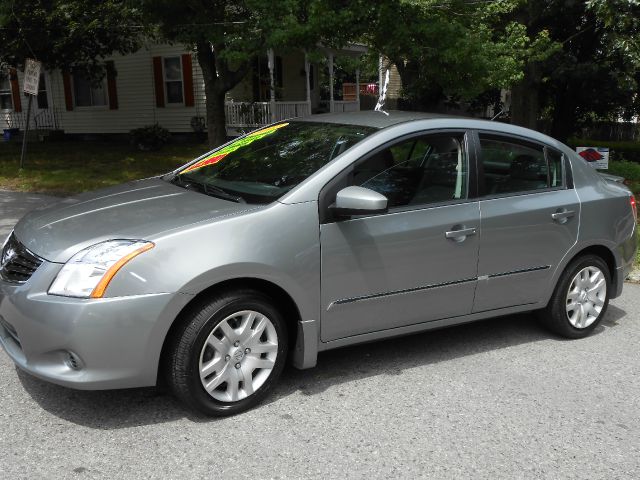 2012 Nissan Sentra 4matic 4dr 3.5L AWD SUV