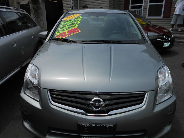 2012 Nissan Sentra 4matic 4dr 3.5L AWD SUV