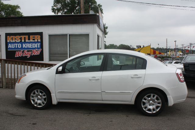 2012 Nissan Sentra 4matic 4dr 3.5L AWD SUV