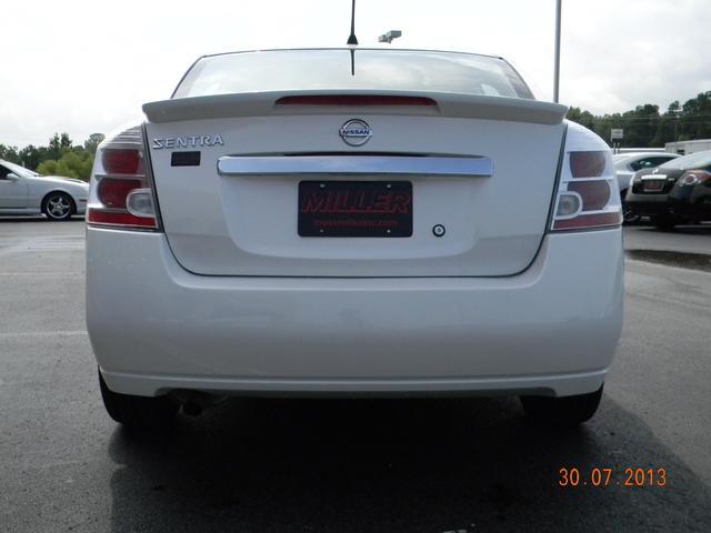 2012 Nissan Sentra 4matic 4dr 3.5L AWD SUV