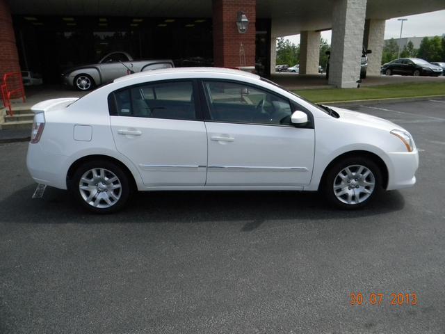 2012 Nissan Sentra 4matic 4dr 3.5L AWD SUV