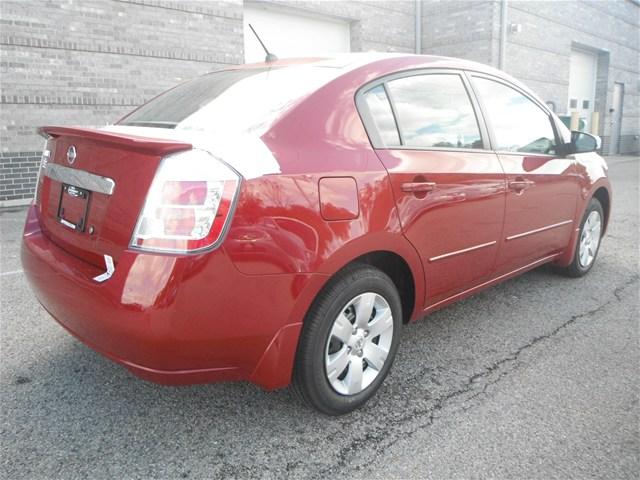 2012 Nissan Sentra 4matic 4dr 3.5L AWD SUV