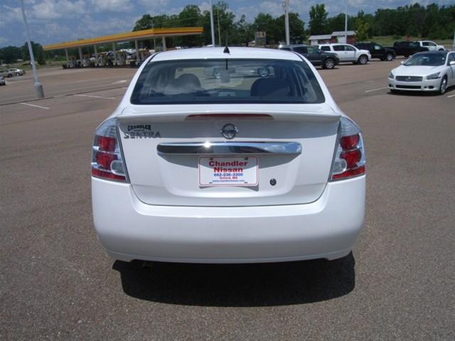 2012 Nissan Sentra 4matic 4dr 3.5L AWD SUV