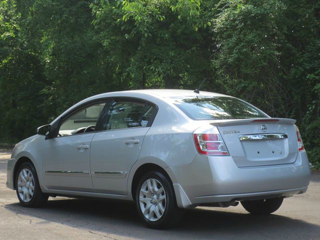 2012 Nissan Sentra 4matic 4dr 3.5L AWD SUV