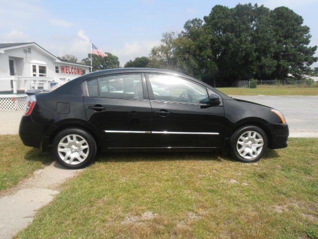 2012 Nissan Sentra 4matic 4dr 3.5L AWD SUV