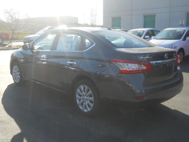 2013 Nissan Sentra 4.6L Eddie Bauer