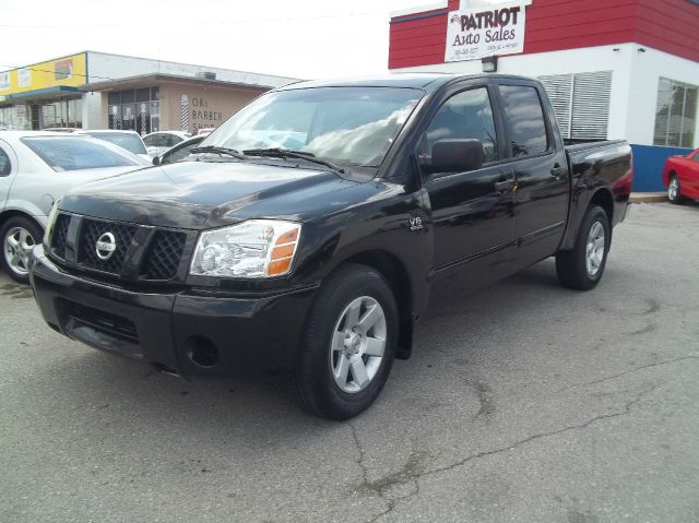 2004 Nissan Titan 4X4 Le3rd Rowone Owner