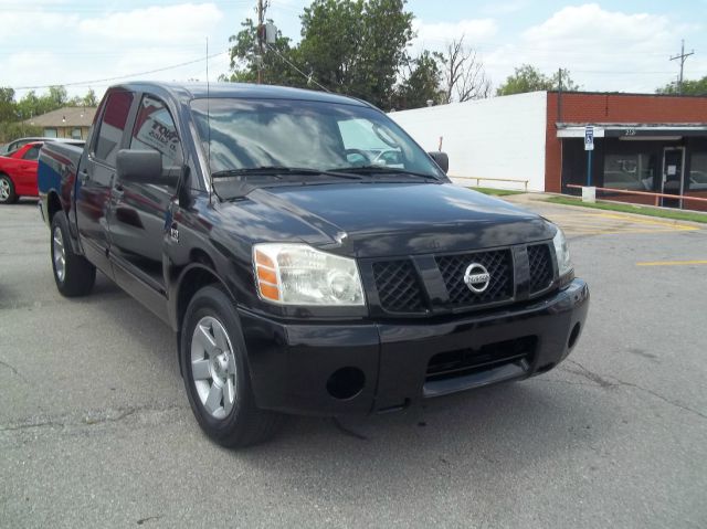 2004 Nissan Titan 4X4 Le3rd Rowone Owner