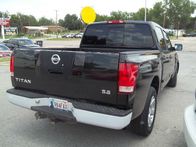 2004 Nissan Titan 4X4 Le3rd Rowone Owner