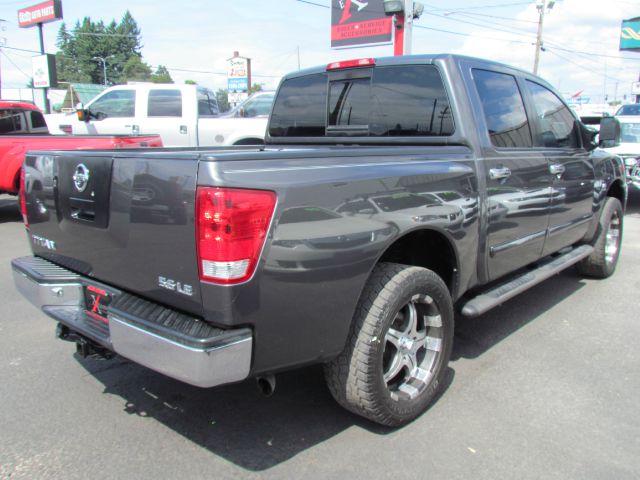 2004 Nissan Titan GLS Touring A/T