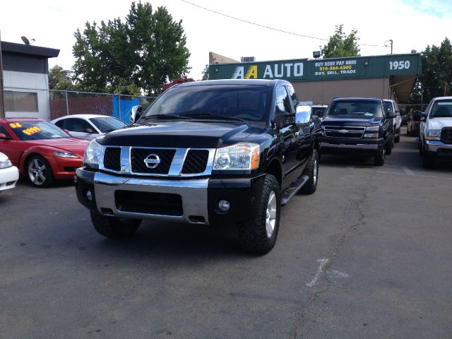 2004 Nissan Titan 4dr Eddie Bauer SUV