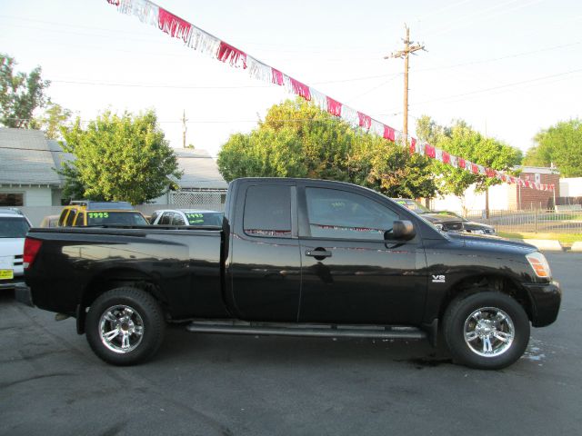 2004 Nissan Titan 4dr Eddie Bauer SUV