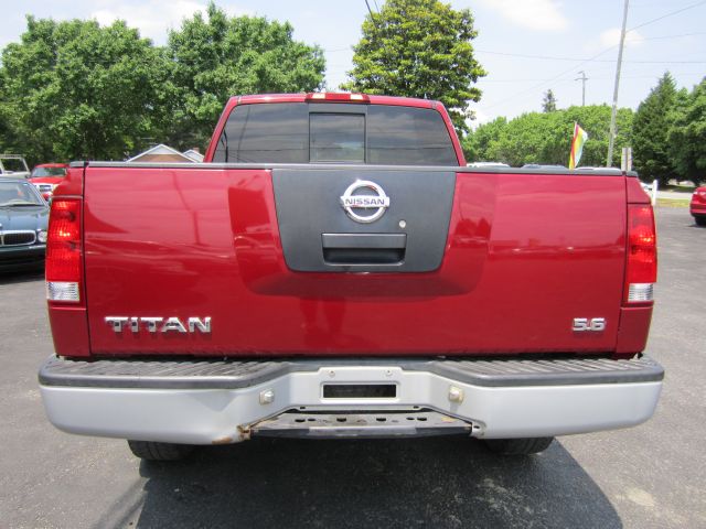 2004 Nissan Titan 4dr Eddie Bauer SUV