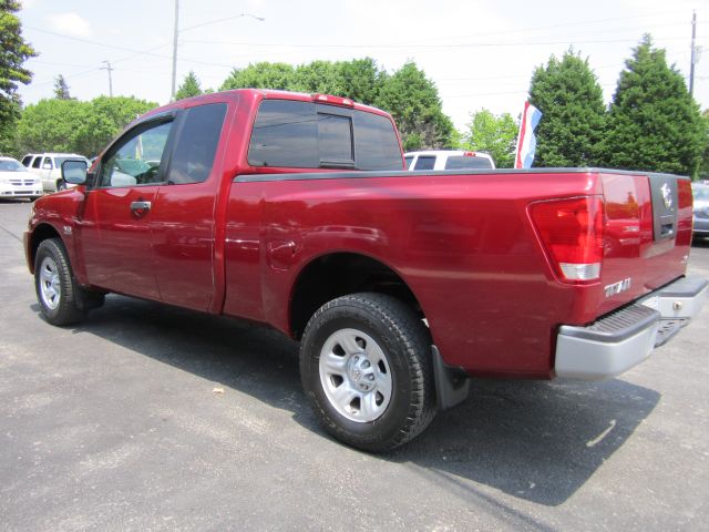 2004 Nissan Titan 4dr Eddie Bauer SUV