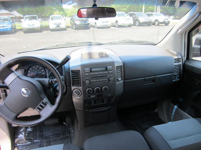 2004 Nissan Titan 4dr Eddie Bauer SUV