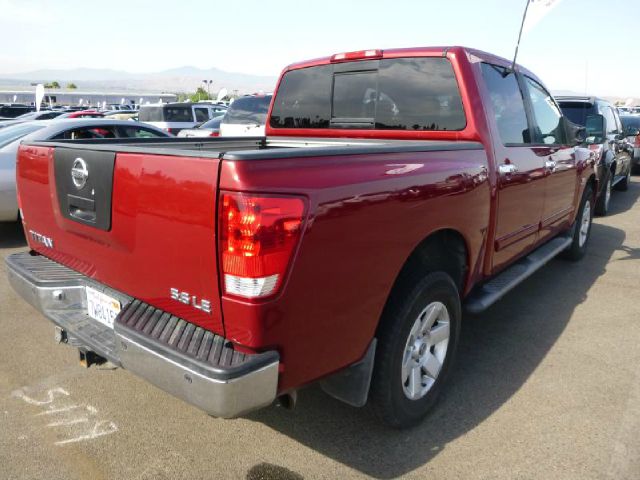 2004 Nissan Titan GLS Touring A/T