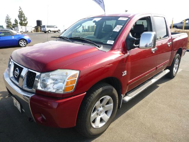 2004 Nissan Titan GLS Touring A/T