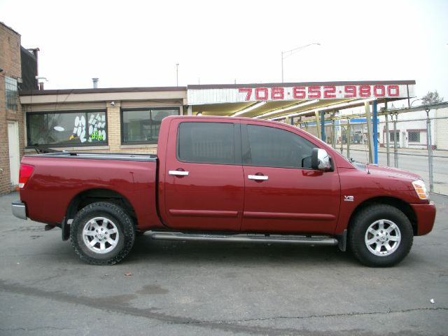 2004 Nissan Titan GLS Touring A/T