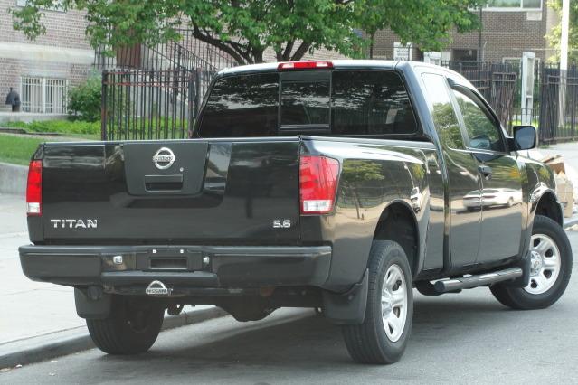 2004 Nissan Titan Unknown